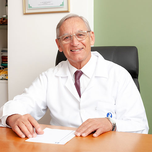 Dr. Alcides de Souza